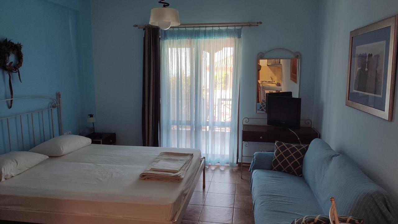Guesthouse Michobeis Kamarína 外观 照片