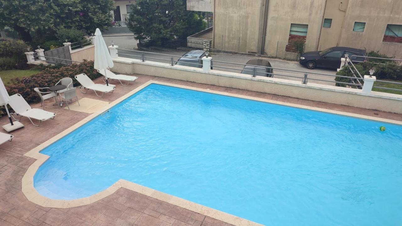 Guesthouse Michobeis Kamarína 外观 照片